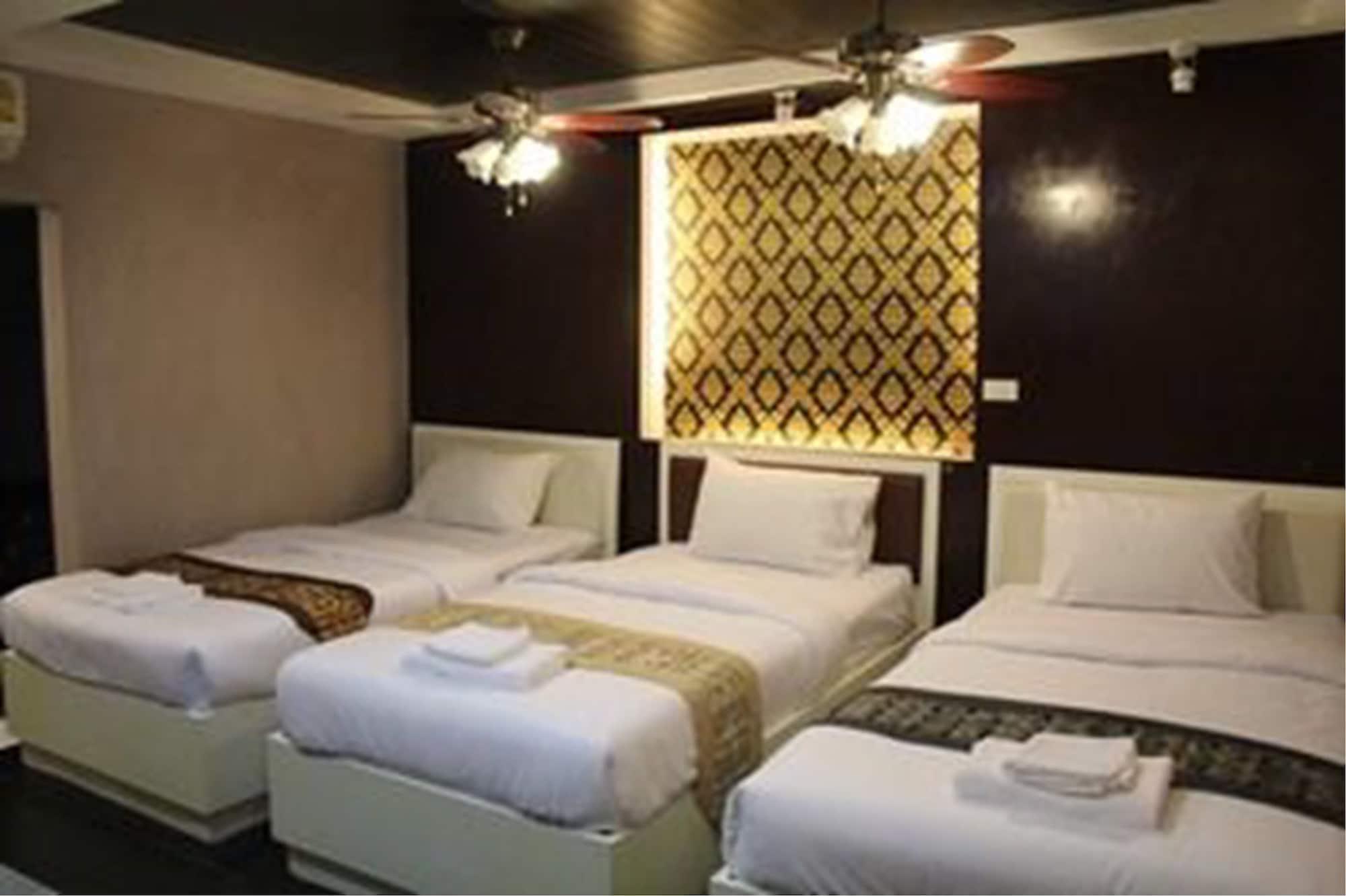 V30 Sukhumvit Hotell Bangkok Exteriör bild