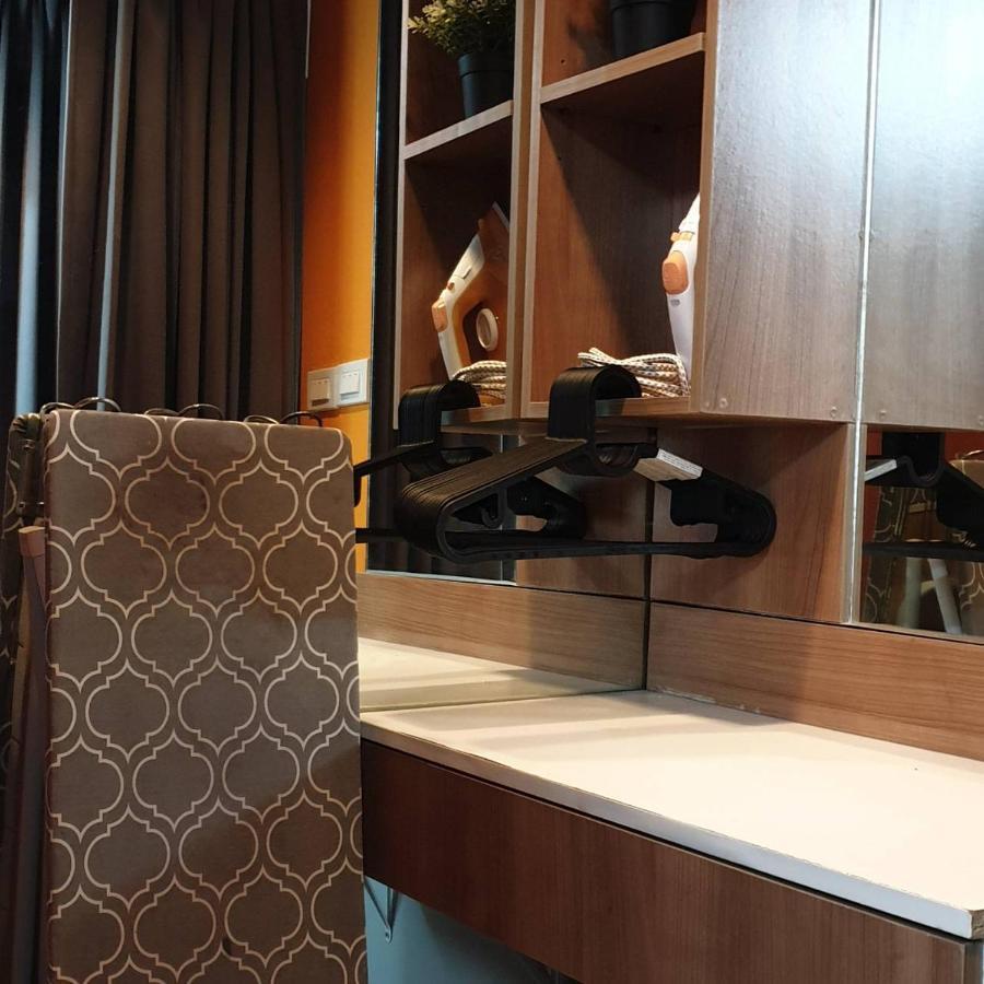 V30 Sukhumvit Hotell Bangkok Exteriör bild