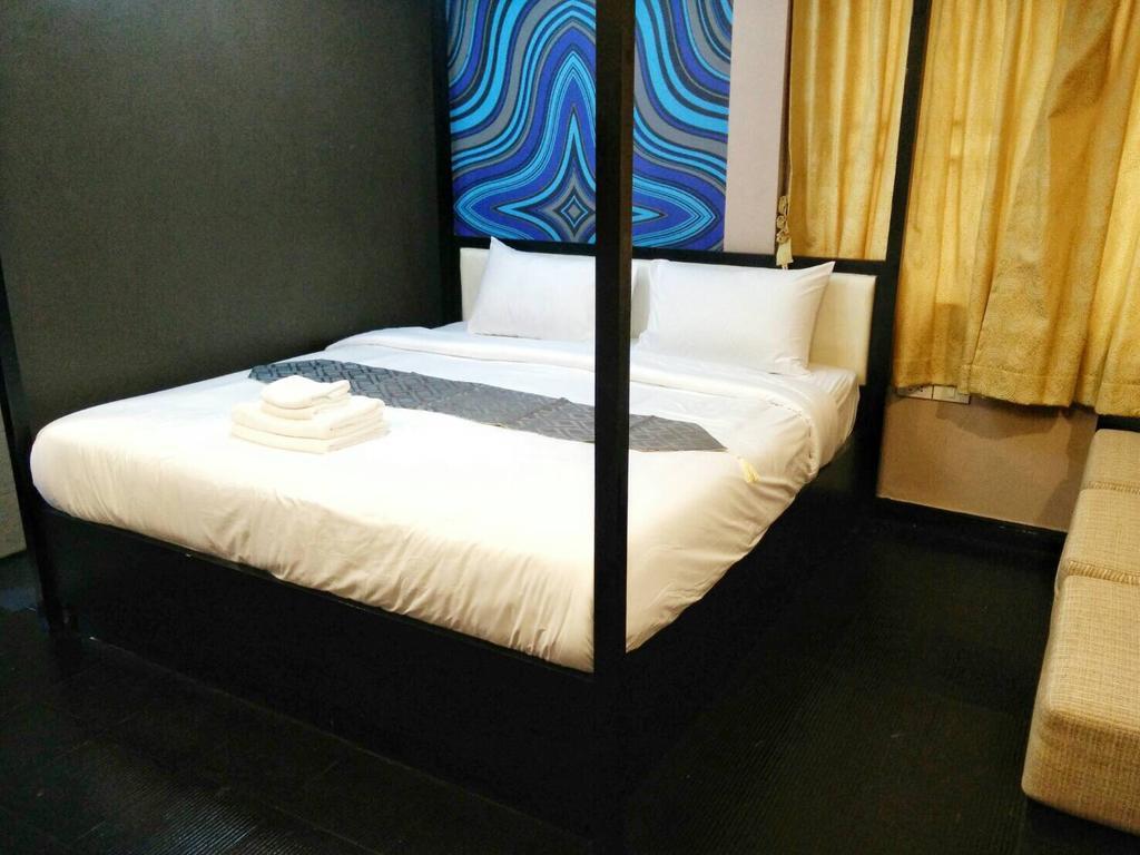 V30 Sukhumvit Hotell Bangkok Exteriör bild